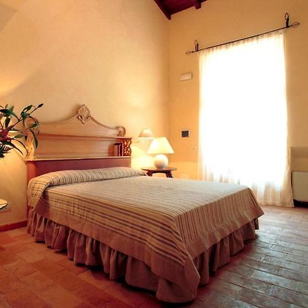 카스텔 디 레바 Agriturismo Lecanfore 게스트하우스 객실 사진